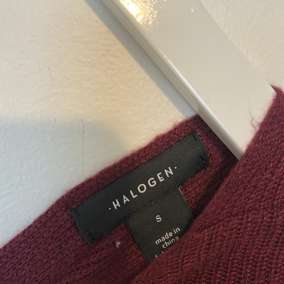 Halogen Burgundy Off-Shoulder Cashmere Blend Sweater, Small - Picture 8 of 10